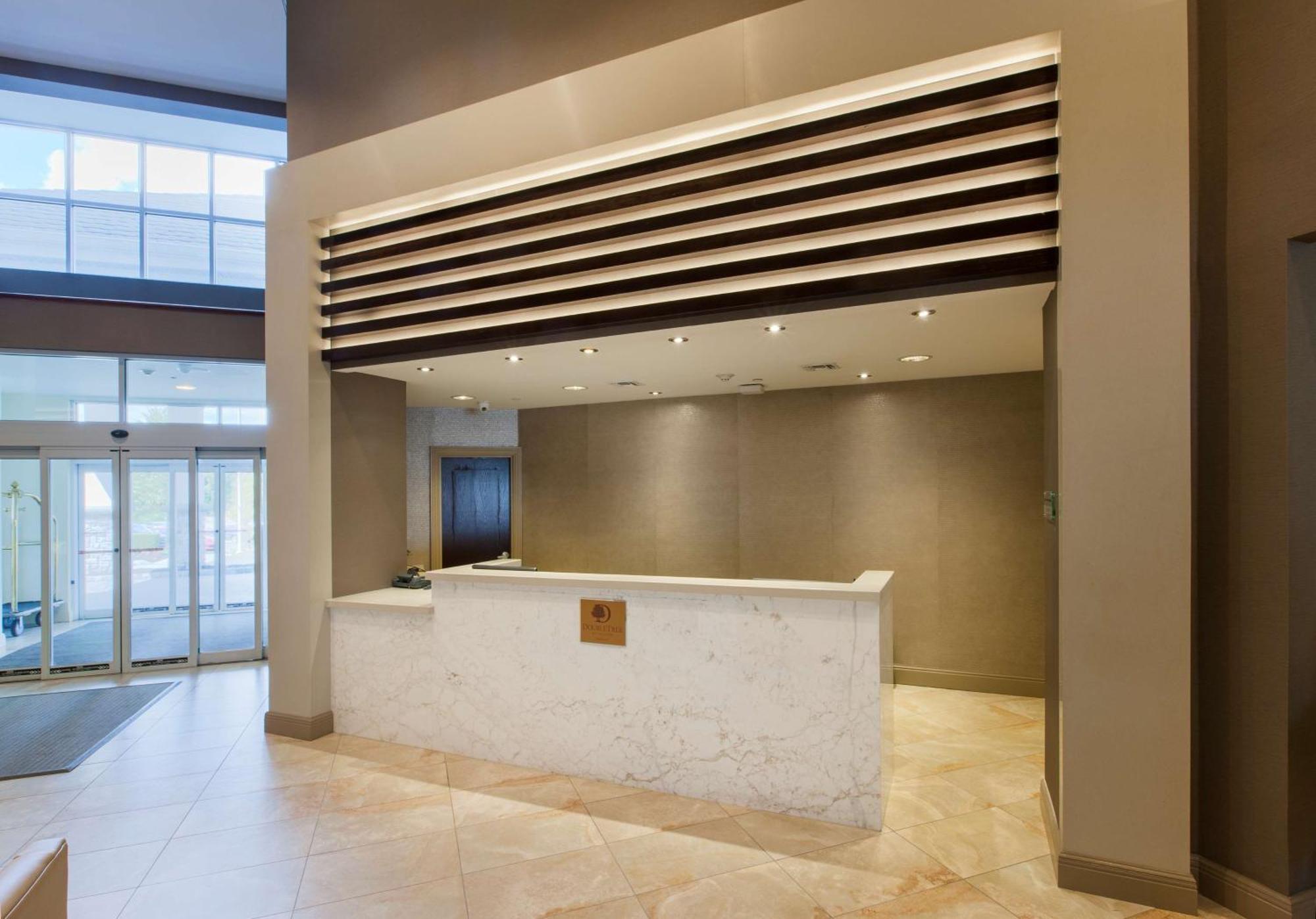 Doubletree By Hilton Nanuet Hotell Eksteriør bilde